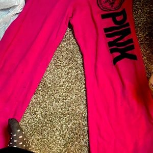 2 pairs of pink pants one yoga pant capris one sweat pants 26$ for both